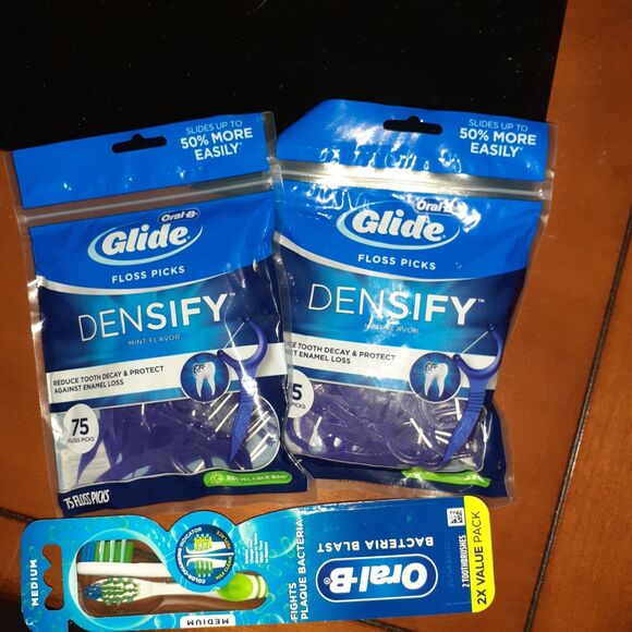 Oral-B Glide floss picks densify mint 2 packs & 2 medium toothbrushes tooth 75 - Picture 1 of 6